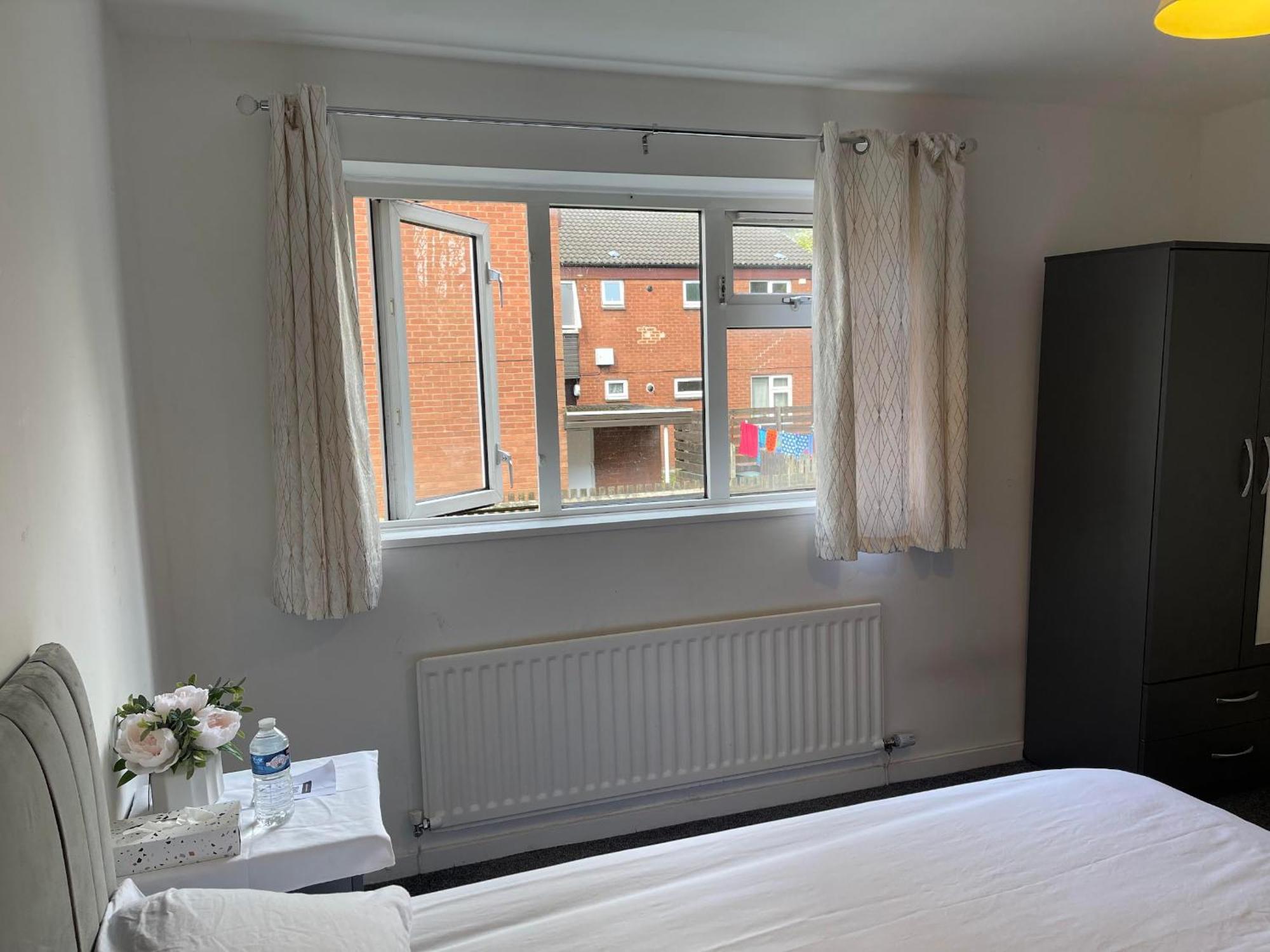 Homestays-Close To Coventry City And University I Free Parking I Wi-Fi Kültér fotó